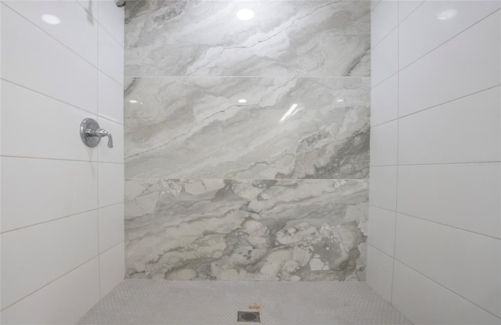 На продажу: $295,000 (3 спален, 2 ванн, 923 Квадратных фут)