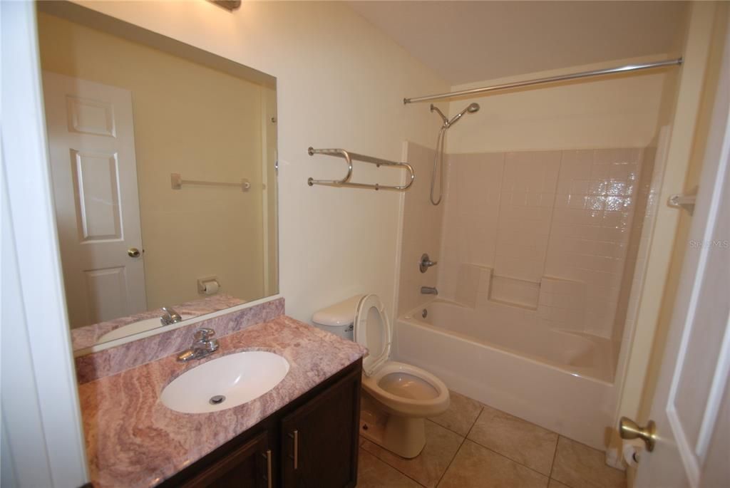 For Rent: $2,600 (4 beds, 2 baths, 1477 Square Feet)