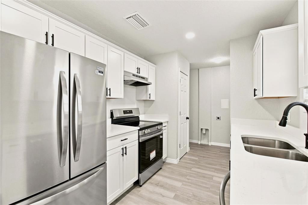 En Venta: $259,000 (4 camas, 2 baños, 1152 Pies cuadrados)