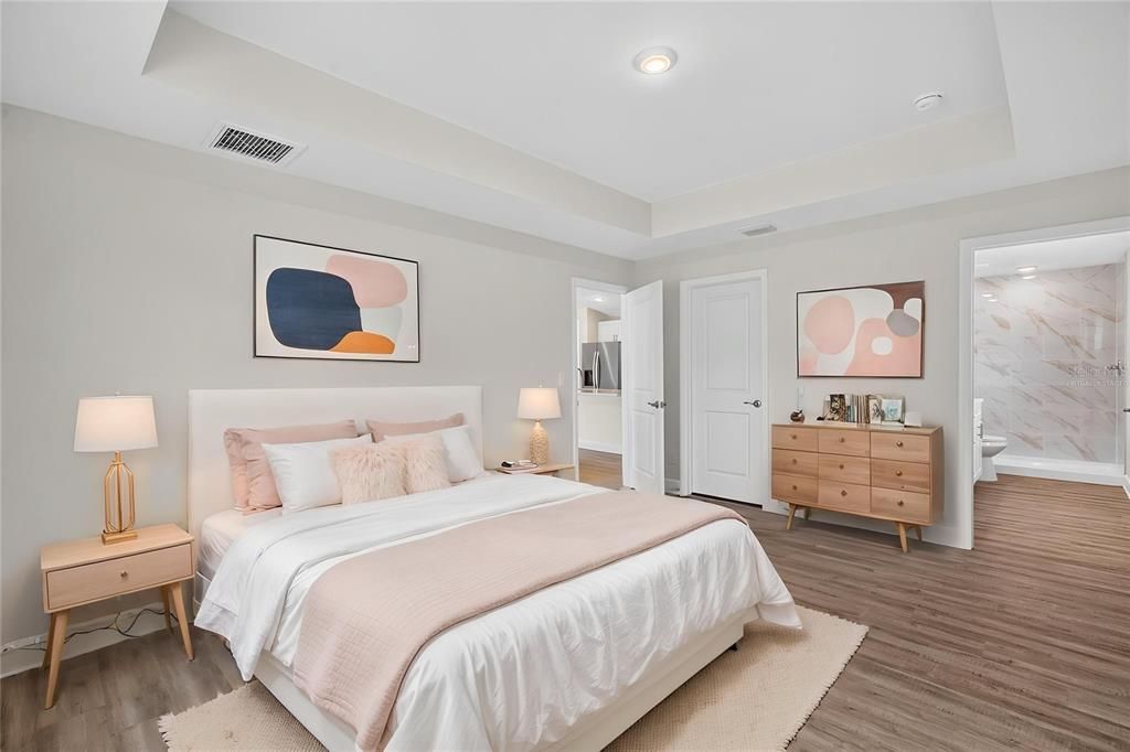 For Sale: $334,900 (3 beds, 3 baths, 1818 Square Feet)