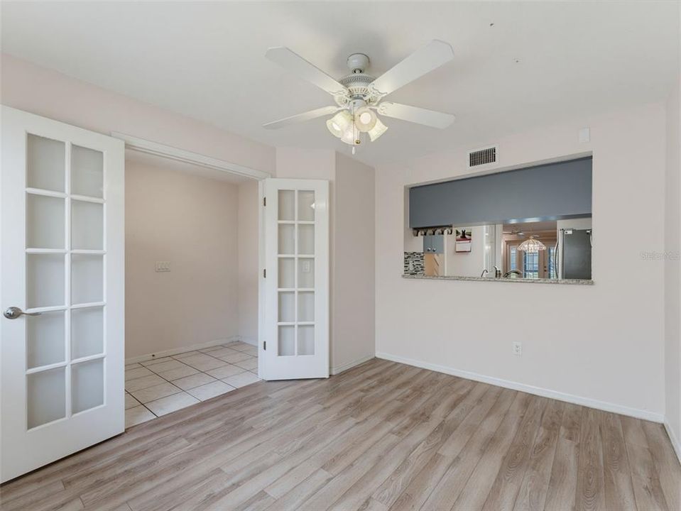 For Sale: $324,000 (2 beds, 2 baths, 1431 Square Feet)