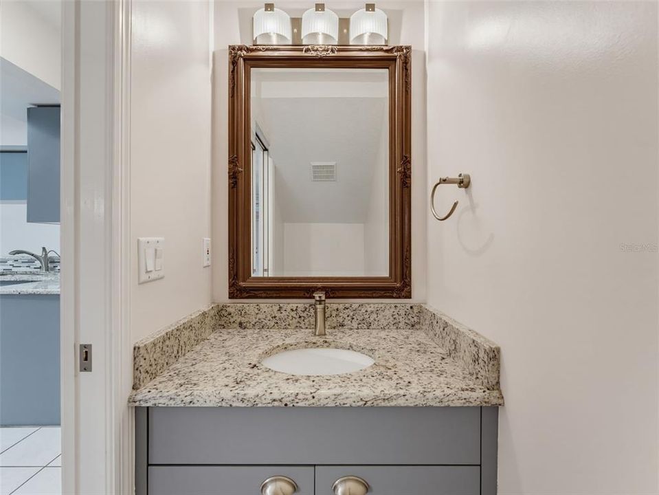 For Sale: $324,000 (2 beds, 2 baths, 1431 Square Feet)