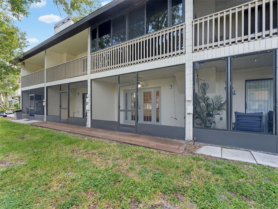 For Sale: $324,000 (2 beds, 2 baths, 1431 Square Feet)