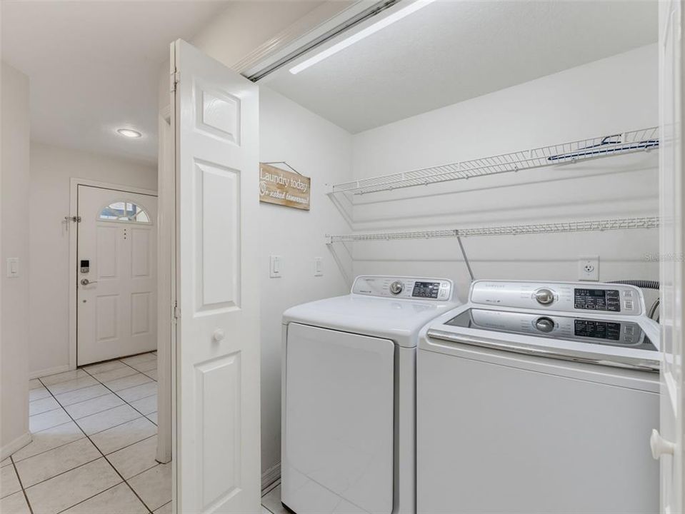 For Sale: $324,000 (2 beds, 2 baths, 1431 Square Feet)