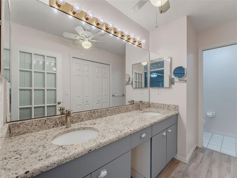 For Sale: $324,000 (2 beds, 2 baths, 1431 Square Feet)