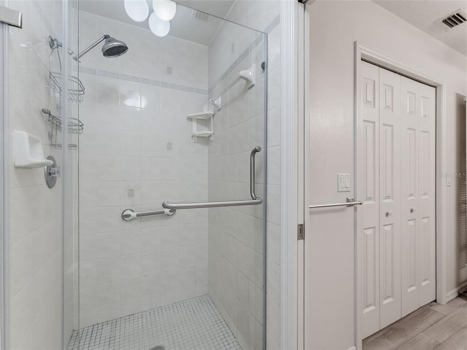 For Sale: $324,000 (2 beds, 2 baths, 1431 Square Feet)