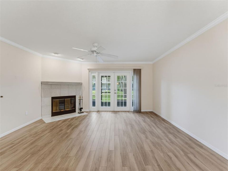 For Sale: $324,000 (2 beds, 2 baths, 1431 Square Feet)
