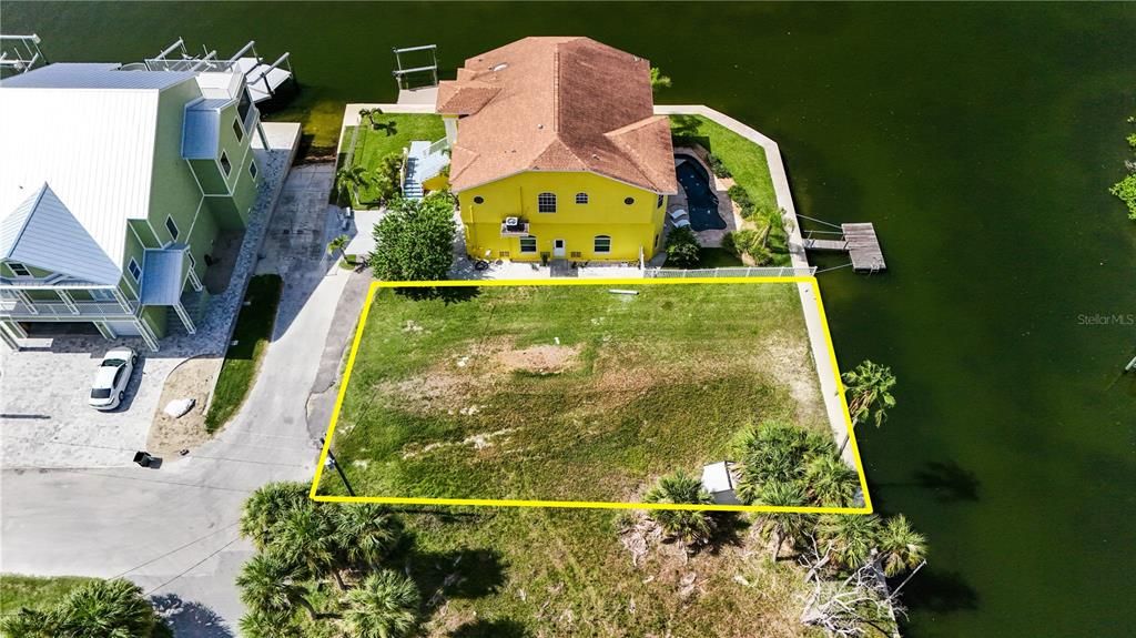 待售: $350,000 (0.16 acres)