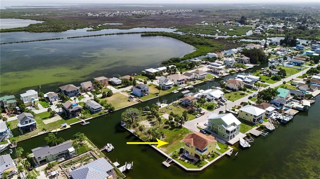 待售: $350,000 (0.16 acres)