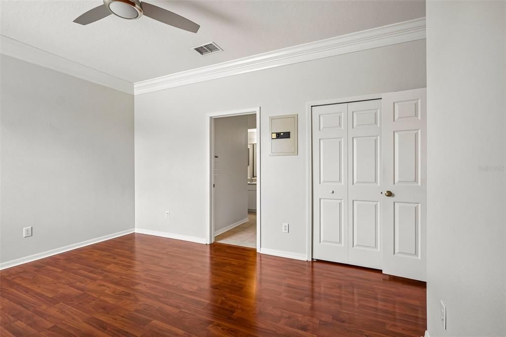 На продажу: $375,000 (3 спален, 2 ванн, 1501 Квадратных фут)