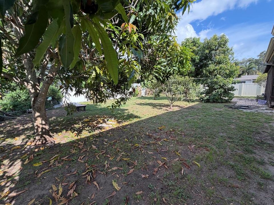 На продажу: $399,900 (3 спален, 2 ванн, 1468 Квадратных фут)