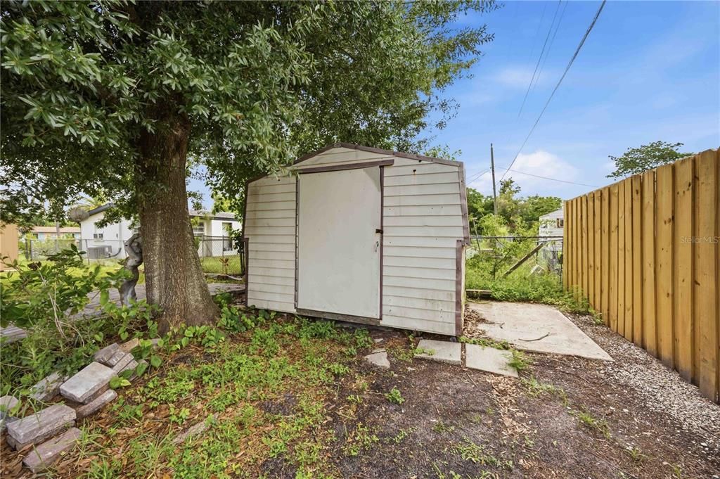 На продажу: $199,900 (3 спален, 1 ванн, 1116 Квадратных фут)