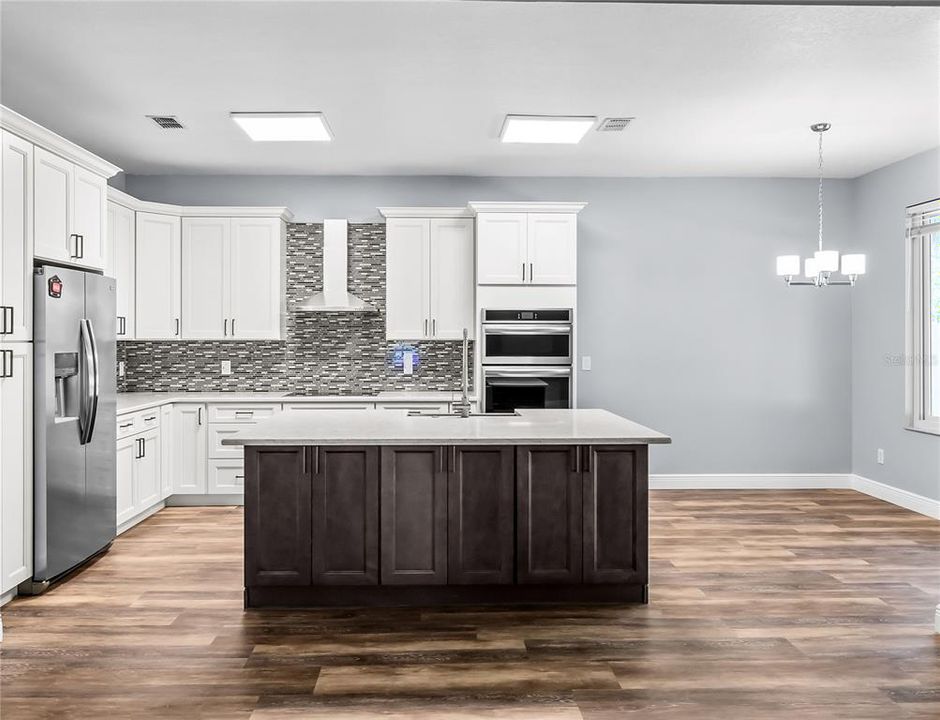 For Sale: $529,000 (4 beds, 2 baths, 2544 Square Feet)