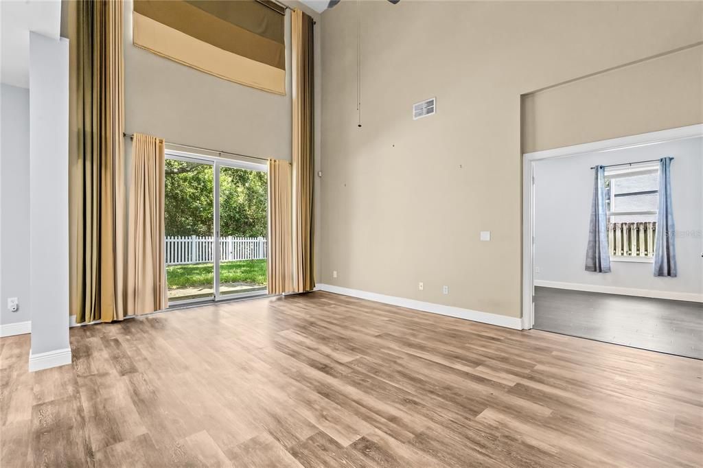 For Sale: $529,000 (4 beds, 2 baths, 2544 Square Feet)