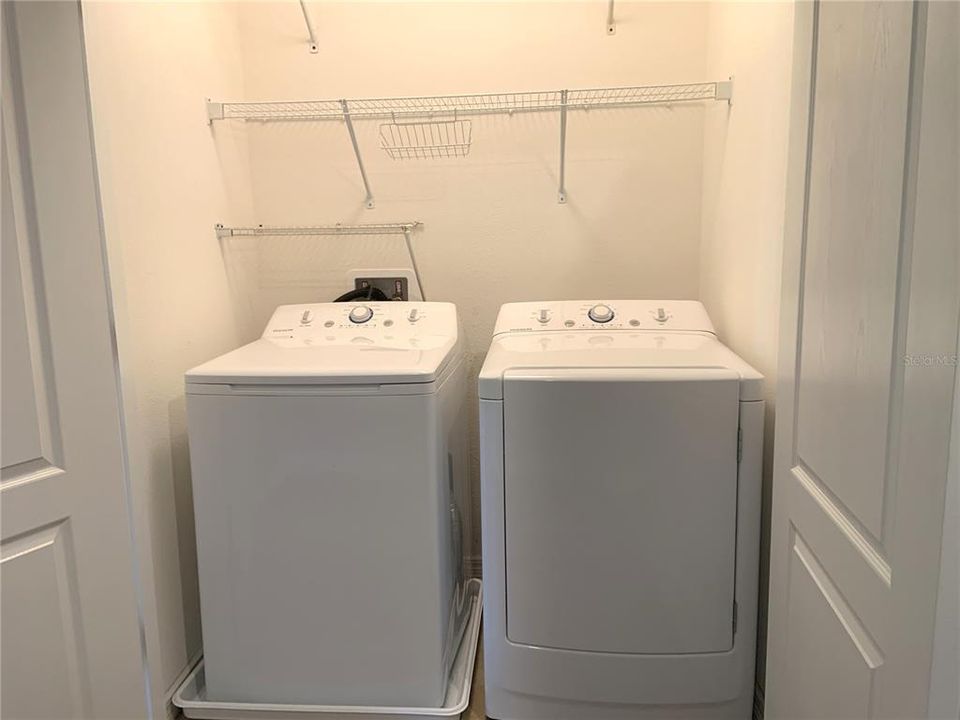 В аренду: $2,495 (3 спален, 2 ванн, 1568 Квадратных фут)