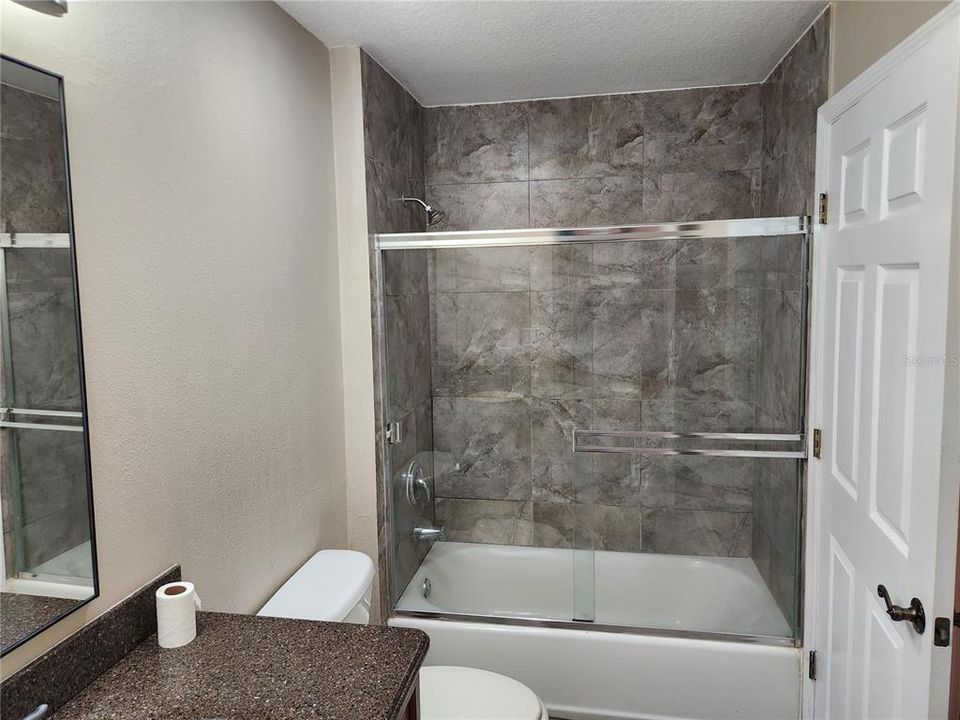 For Rent: $2,300 (3 beds, 2 baths, 1775 Square Feet)
