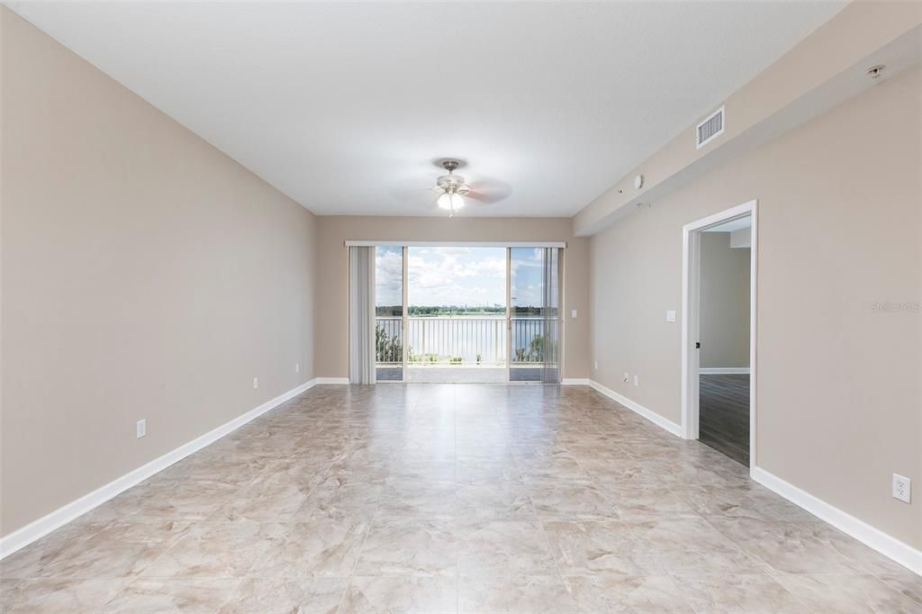 For Rent: $2,300 (3 beds, 2 baths, 1775 Square Feet)