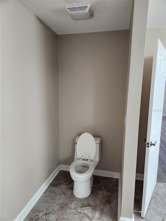 For Rent: $2,300 (3 beds, 2 baths, 1775 Square Feet)