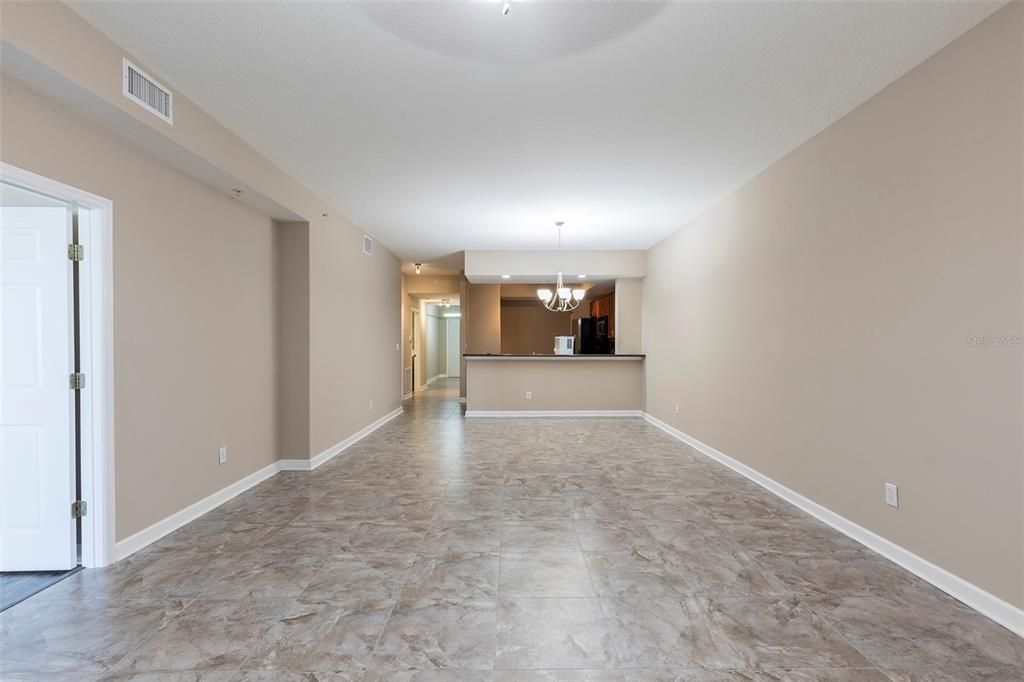 For Rent: $2,300 (3 beds, 2 baths, 1775 Square Feet)