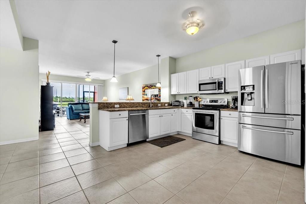 For Sale: $359,000 (3 beds, 2 baths, 1596 Square Feet)