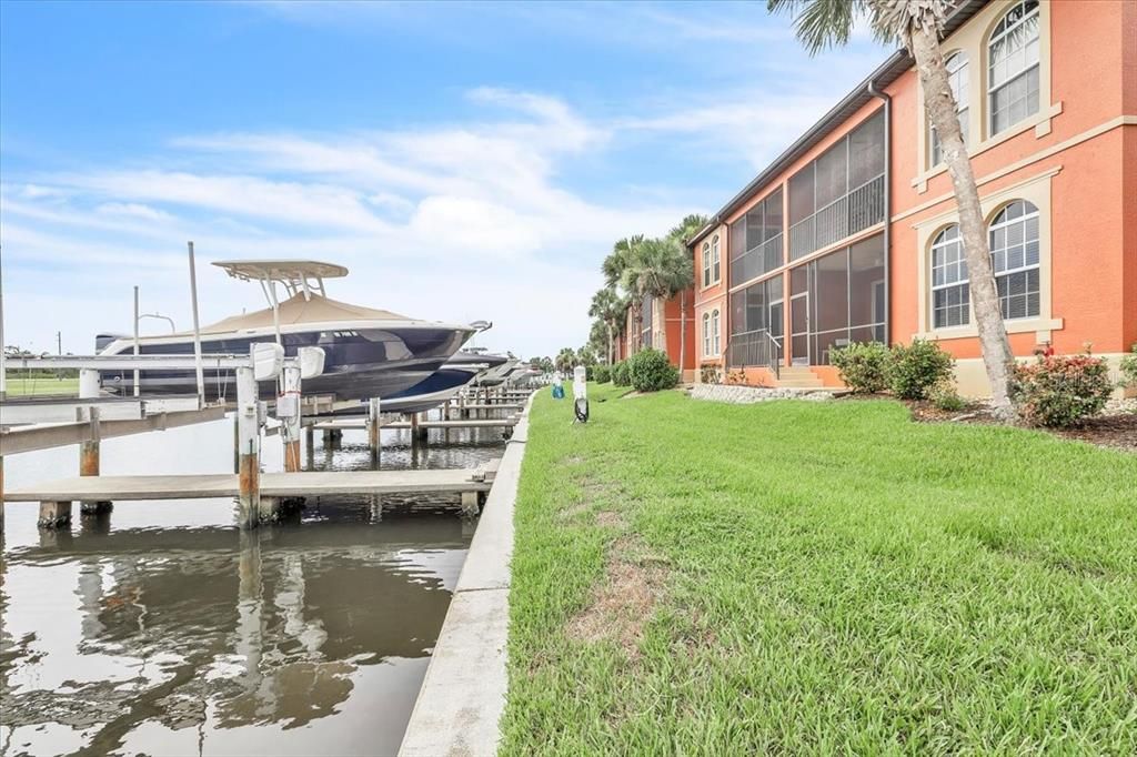 For Sale: $359,000 (3 beds, 2 baths, 1596 Square Feet)