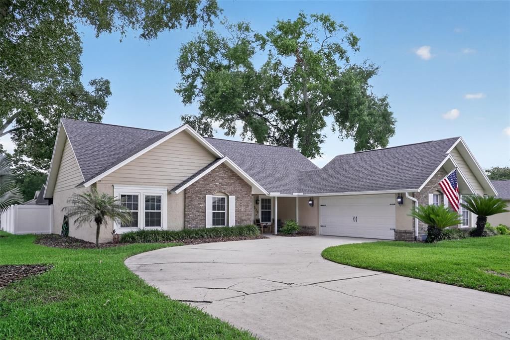 For Sale: $485,000 (3 beds, 2 baths, 1634 Square Feet)
