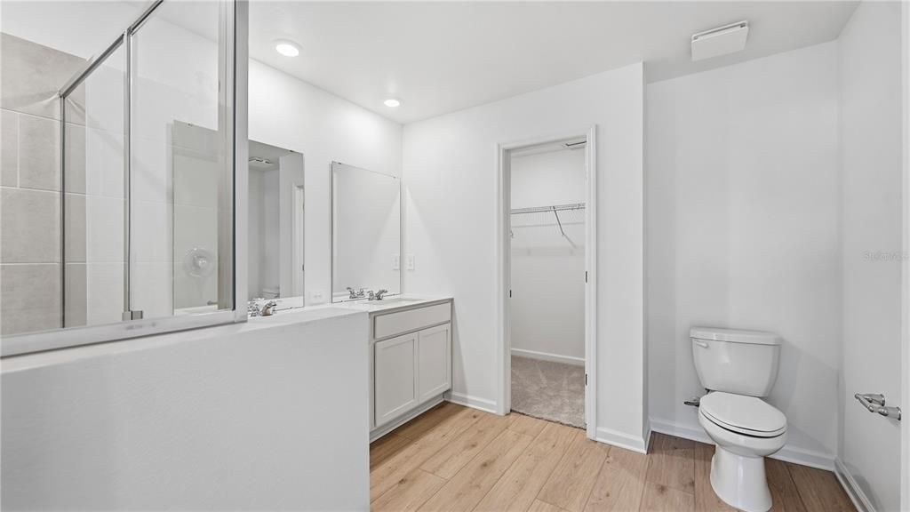 For Rent: $2,230 (3 beds, 2 baths, 1823 Square Feet)