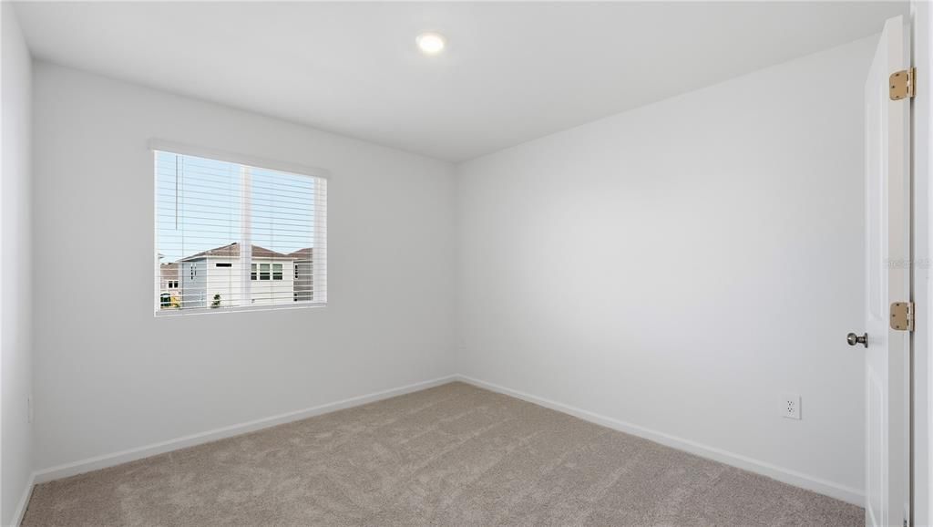 For Rent: $2,230 (3 beds, 2 baths, 1823 Square Feet)