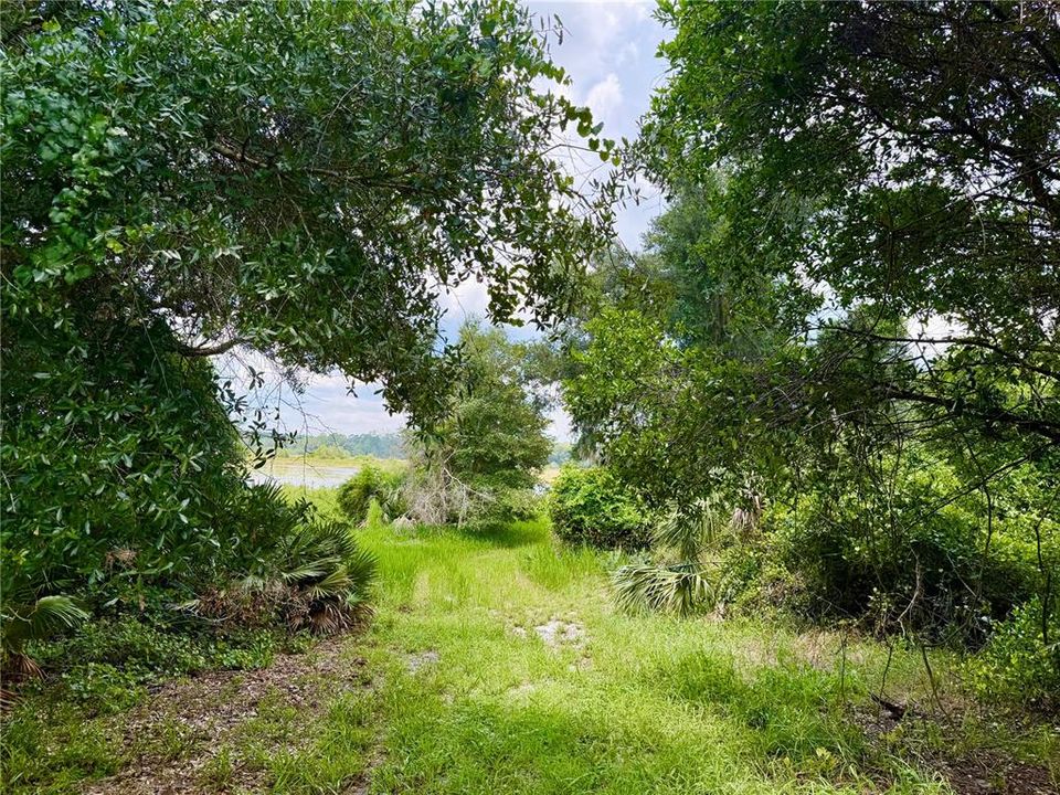 待售: $800,000 (40.00 acres)