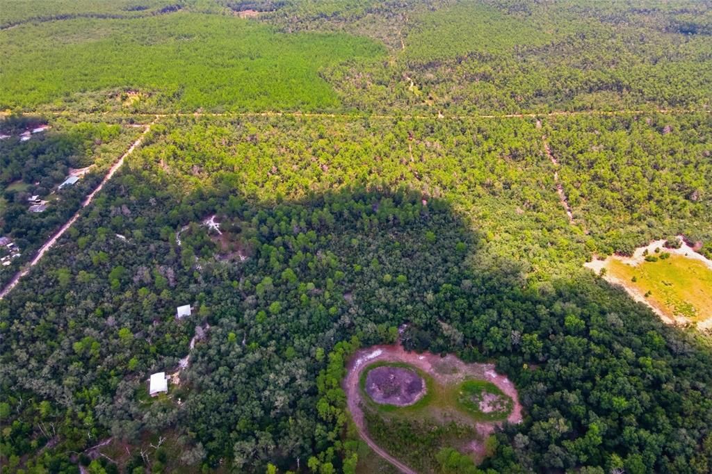 待售: $800,000 (40.00 acres)
