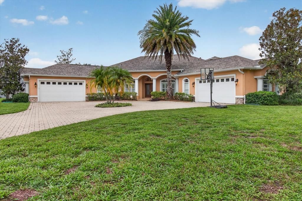 En Venta: $1,199,000 (4 camas, 3 baños, 3540 Pies cuadrados)
