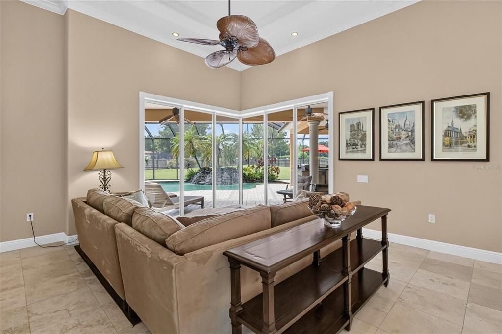 En Venta: $1,199,000 (4 camas, 3 baños, 3540 Pies cuadrados)