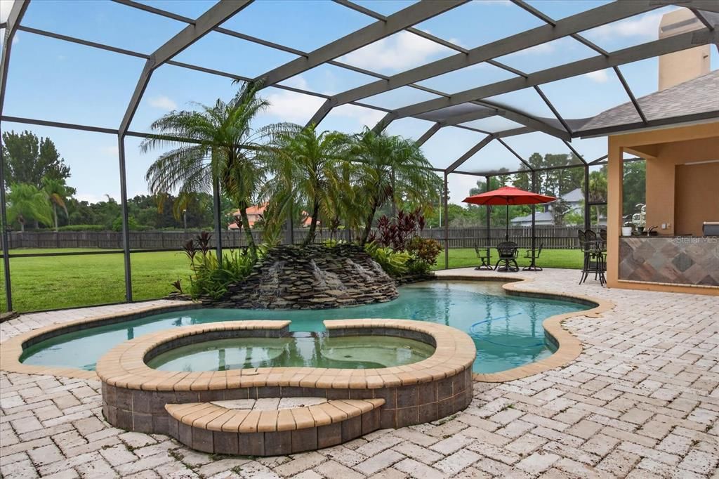 En Venta: $1,199,000 (4 camas, 3 baños, 3540 Pies cuadrados)