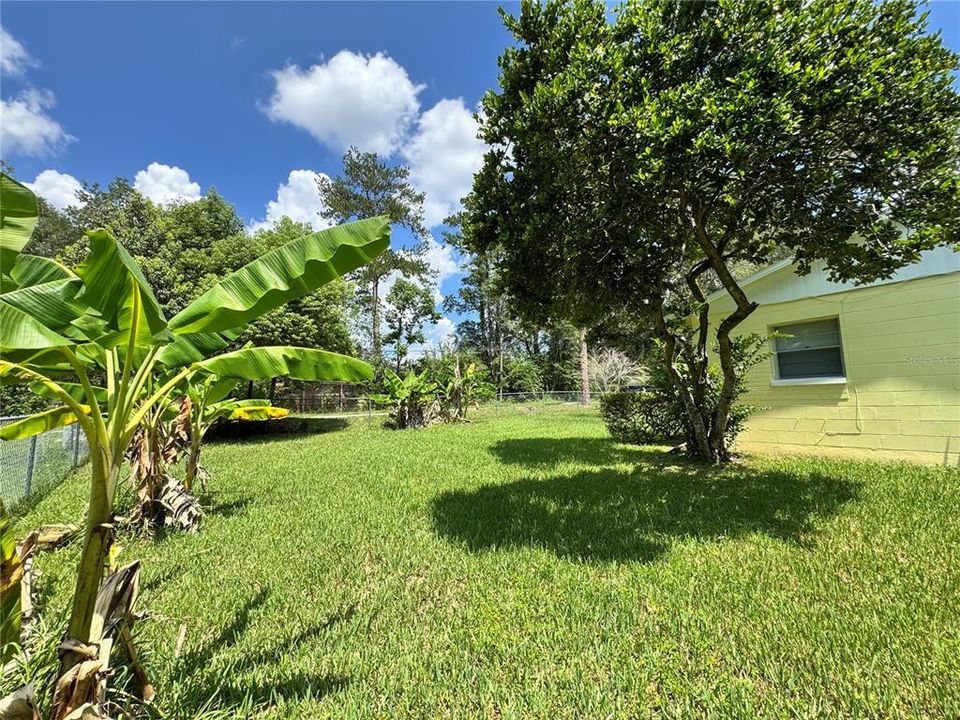 For Sale: $169,900 (3 beds, 1 baths, 1152 Square Feet)