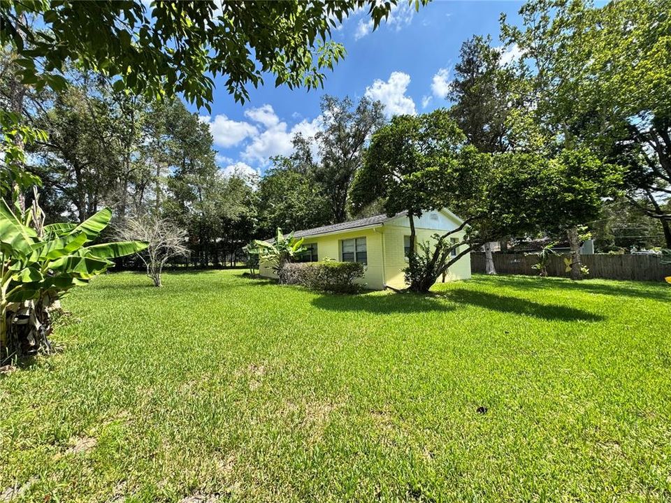 For Sale: $169,900 (3 beds, 1 baths, 1152 Square Feet)