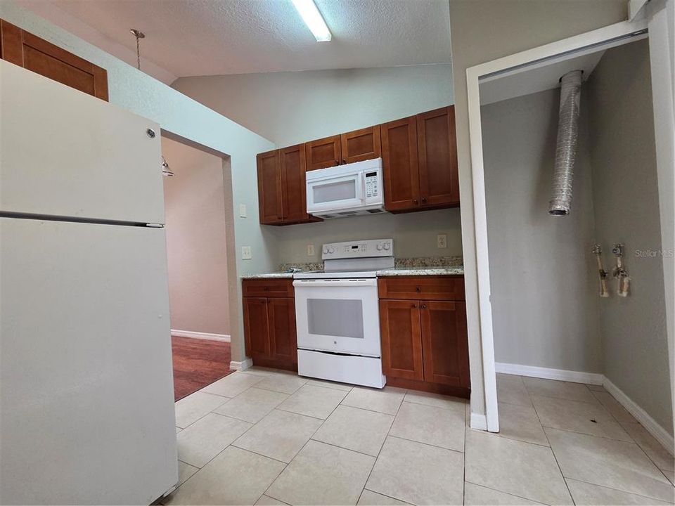 En Venta: $222,000 (2 camas, 2 baños, 930 Pies cuadrados)