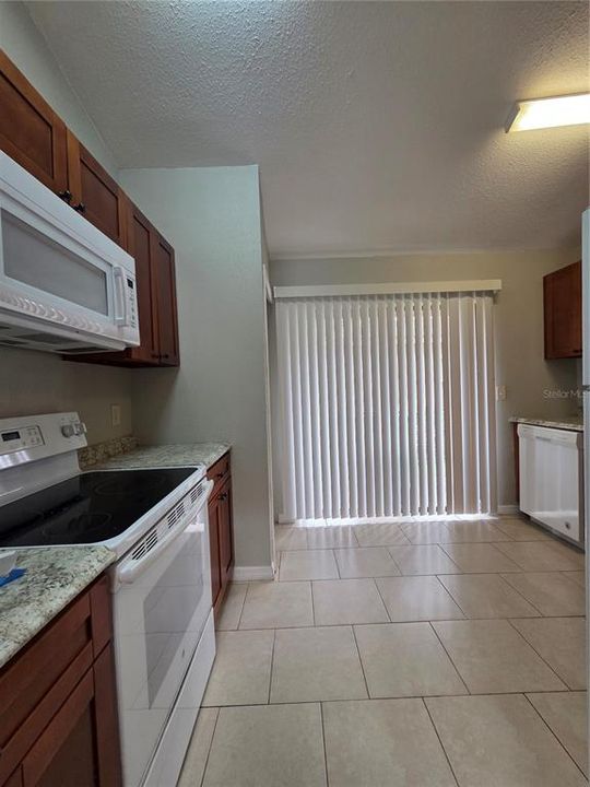 En Venta: $222,000 (2 camas, 2 baños, 930 Pies cuadrados)