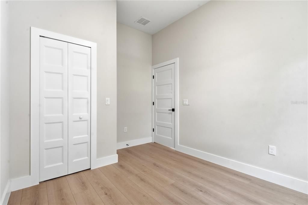 For Sale: $559,000 (3 beds, 2 baths, 1576 Square Feet)