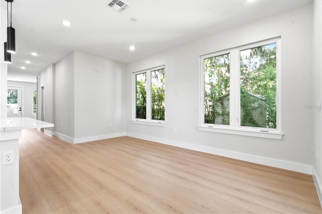 For Sale: $559,000 (3 beds, 2 baths, 1576 Square Feet)
