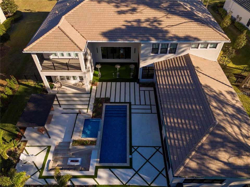 На продажу: $5,499,000 (6 спален, 7 ванн, 8479 Квадратных фут)