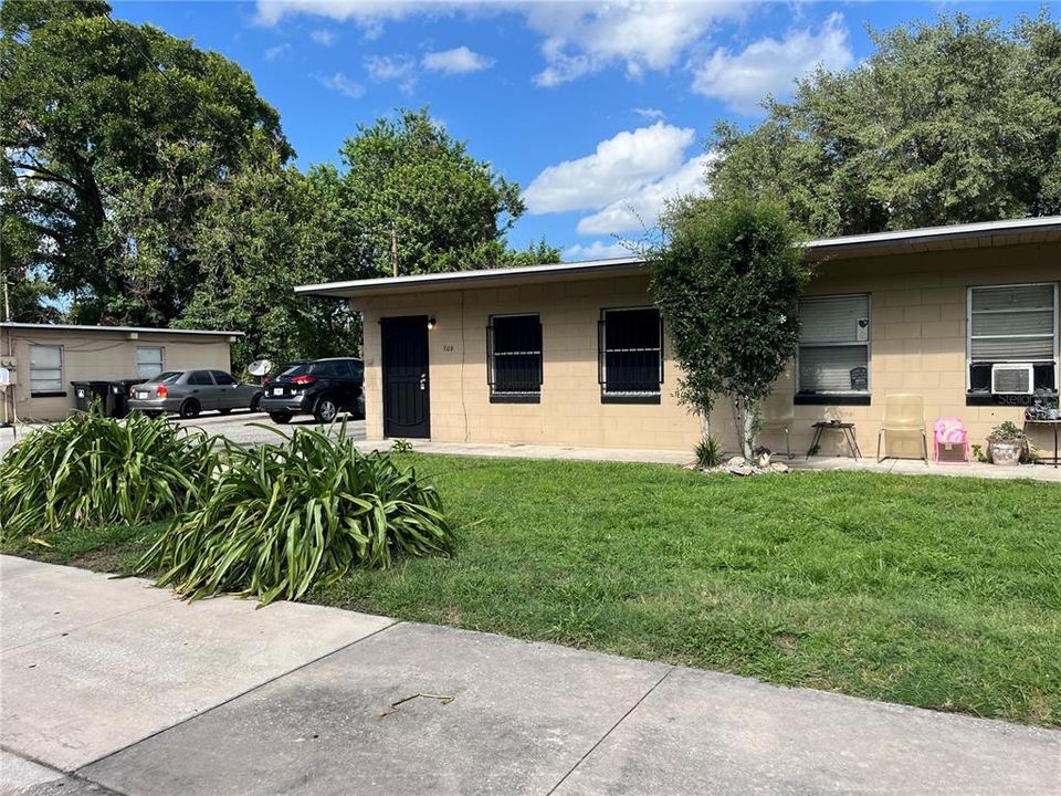 For Rent: $1,050 (2 beds, 1 baths, 559 Square Feet)