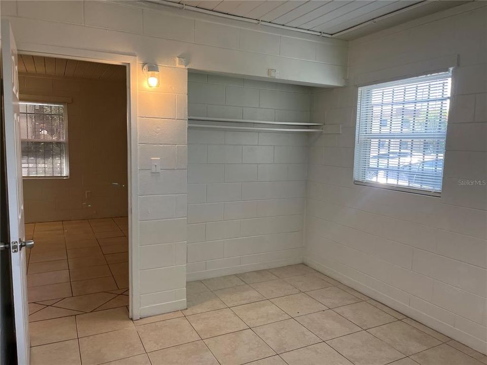 For Rent: $1,050 (2 beds, 1 baths, 559 Square Feet)