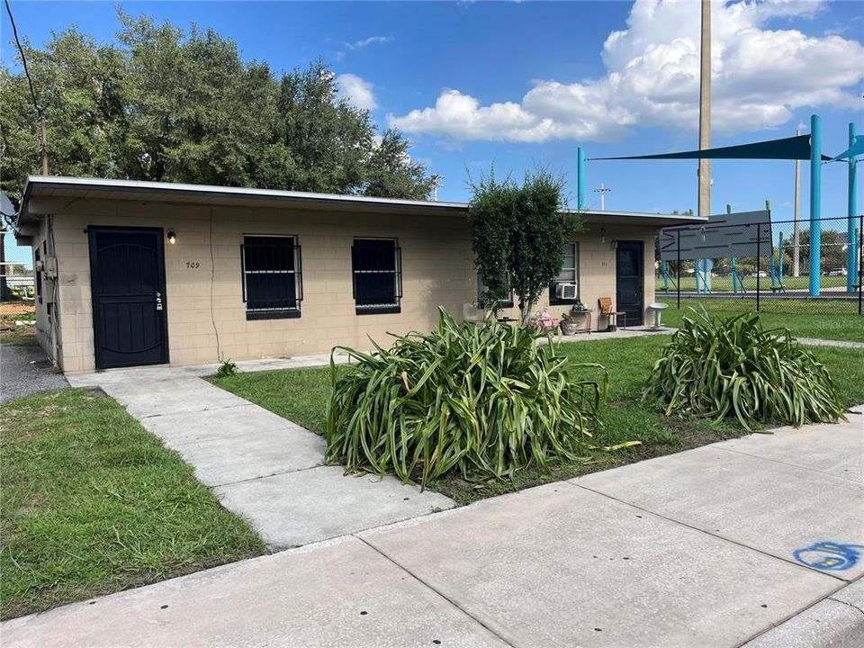 For Rent: $1,050 (2 beds, 1 baths, 559 Square Feet)