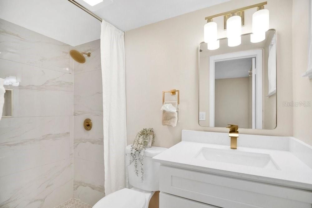 Activo con contrato: $280,000 (3 camas, 2 baños, 1020 Pies cuadrados)