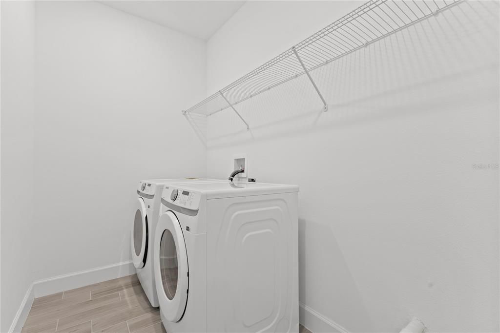 En Renta: $4,500 (5 camas, 4 baños, 3422 Pies cuadrados)
