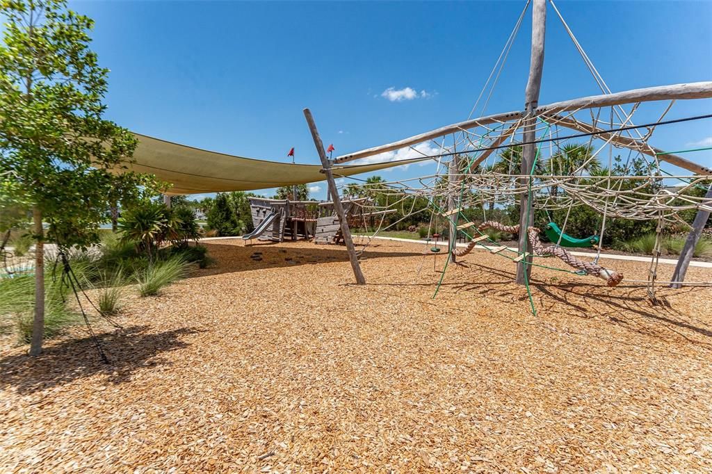 En Renta: $4,500 (5 camas, 4 baños, 3422 Pies cuadrados)