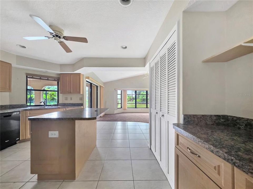 For Sale: $375,000 (3 beds, 2 baths, 2111 Square Feet)