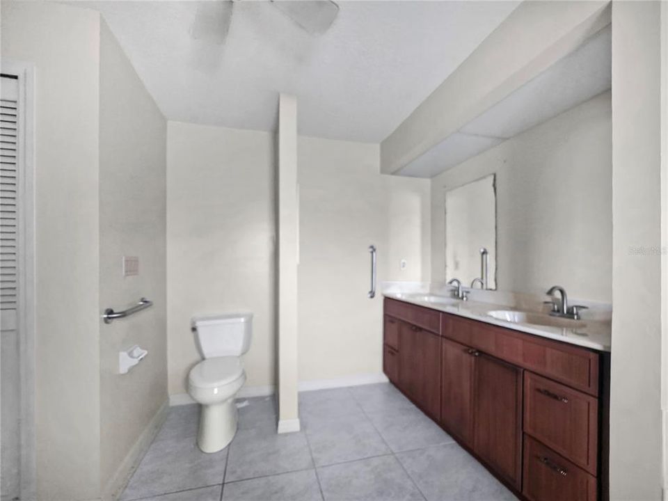 For Sale: $375,000 (3 beds, 2 baths, 2111 Square Feet)