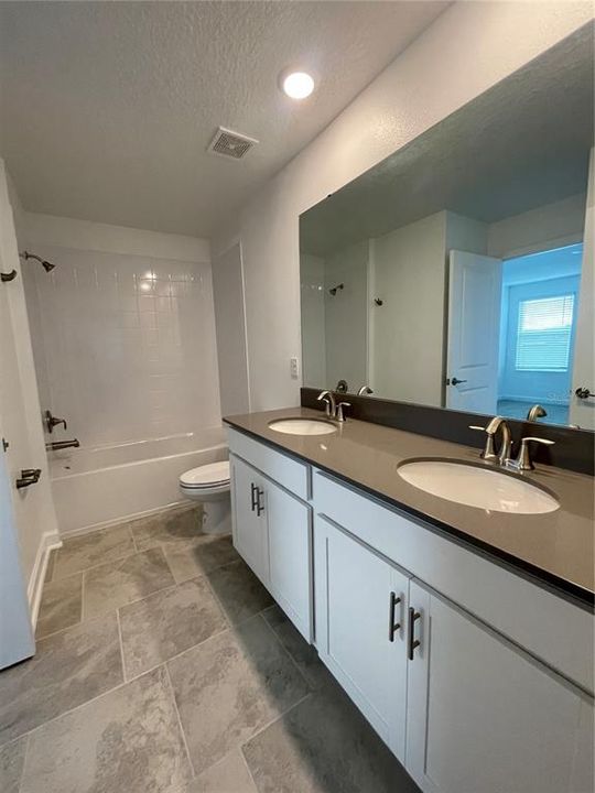 В аренду: $2,800 (3 спален, 2 ванн, 1980 Квадратных фут)