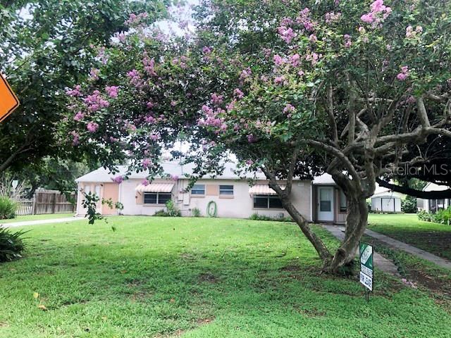 For Rent: $1,535 (2 beds, 1 baths, 850 Square Feet)